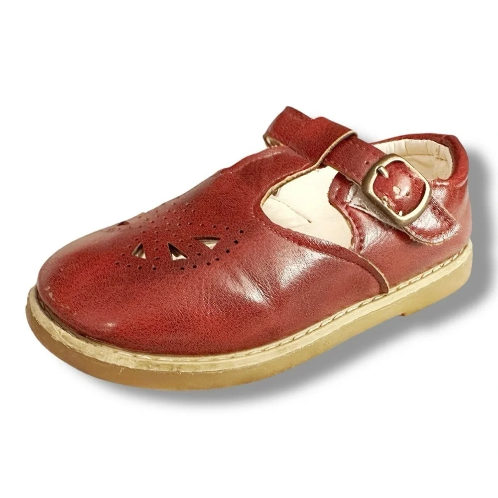 Boutique | Classic Brown Mary Jane Shoes (9T) - Picture 2 of 6